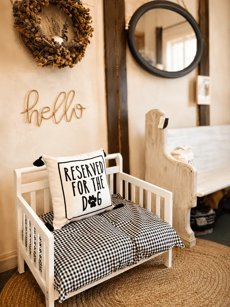 Dog Beds & Cozy Pieces